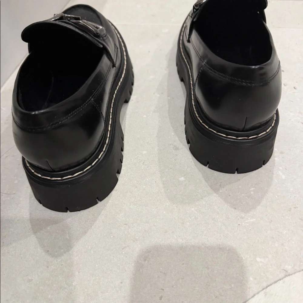 Marc Fisher black loafer size 7 - Picture 6 of 7